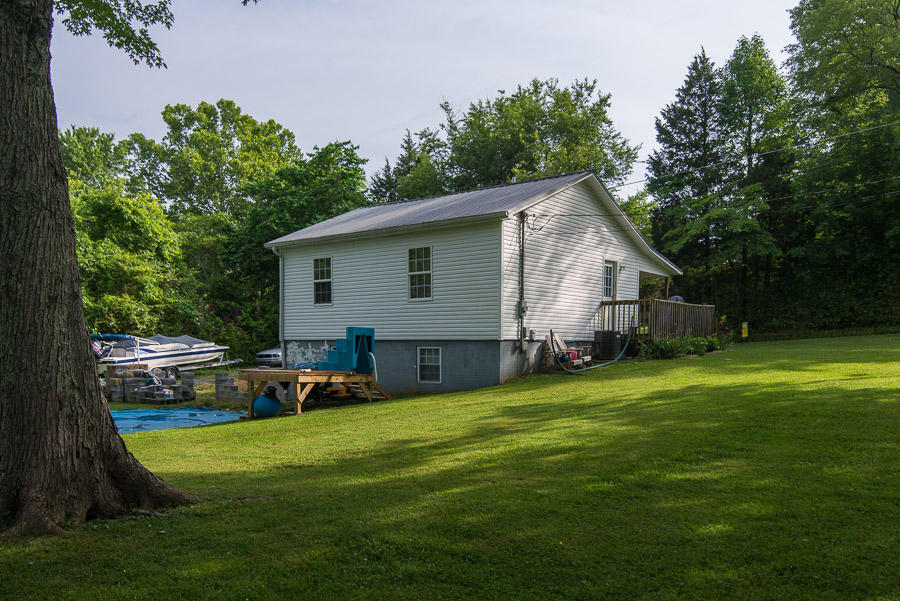 569 Cherokee Avenue Clinton, TN 37716 - Photo 6 of 18 JBP_2651
