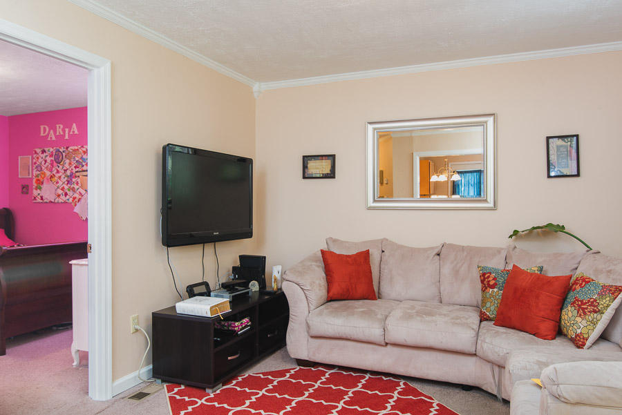 569 Cherokee Avenue Clinton, TN 37716 - Photo 8 of 18 JBP_2665-Edit-Edit