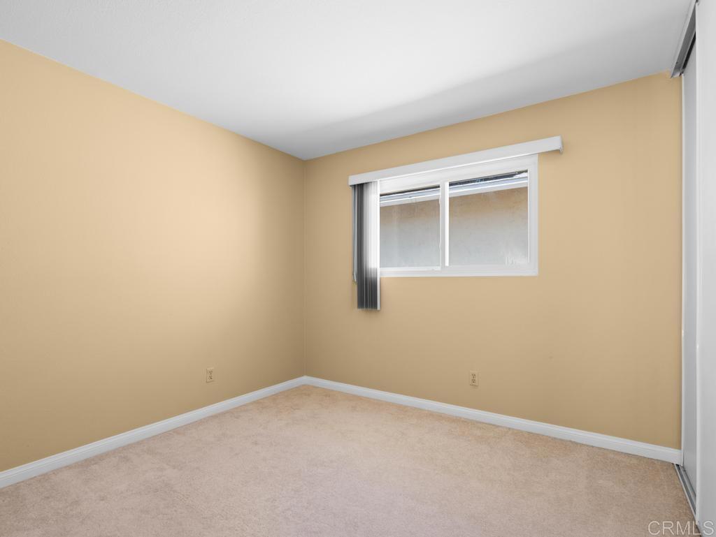 10020 Stanley Court Santee, CA 92071 - Photo 13 of 27 an empty room with a window