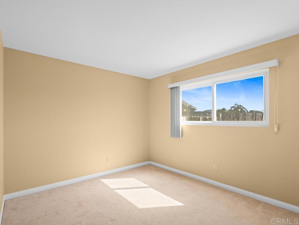 10020 Stanley Court Santee, CA 92071 - Photo 15 of 27 an empty room with a window