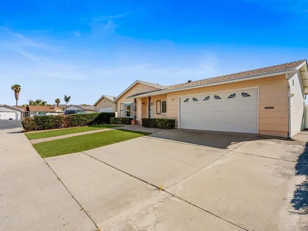 $849,900 | 10020 Stanley Court, Santee, CA 92071