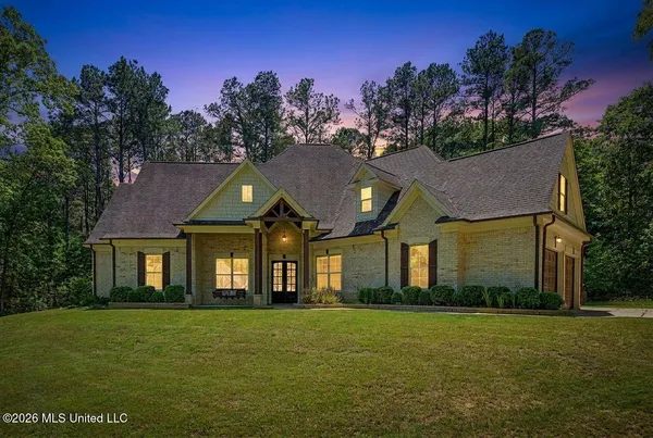 $595,000 | 223 Fawn Cove, Hernando, MS 38632