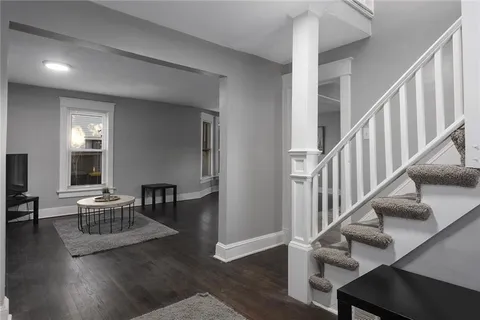 $299,950 | 1707 West 44th Street, Kansas City, MO 64111