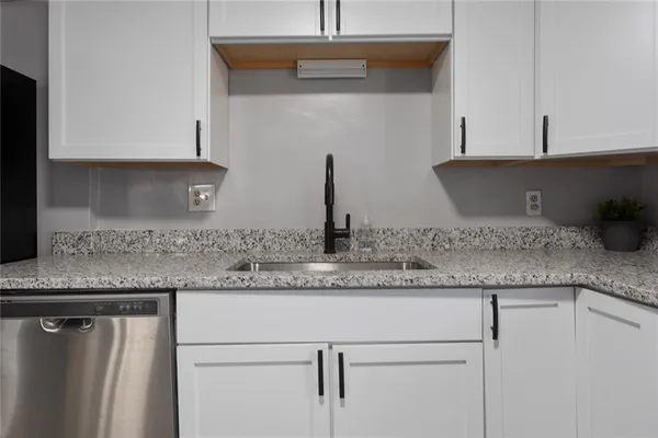 $279,950 | 1707 West 44th Street, Kansas City, MO 64111