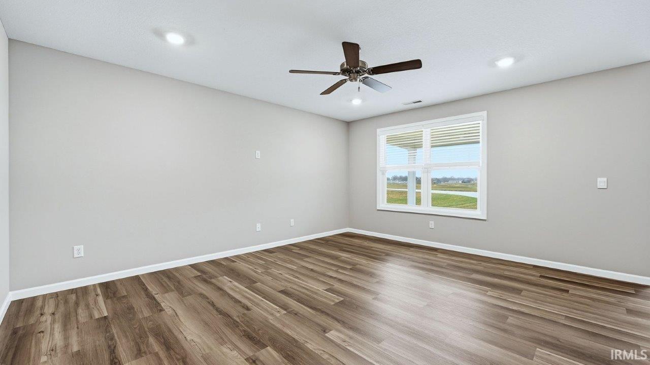 1004 Butler Lake Fort Wayne, IN 46818 - Photo 6 of 33
