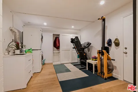 $449,000 | 14325 Terra Bella Street, Unit C, Panorama City, CA 91402