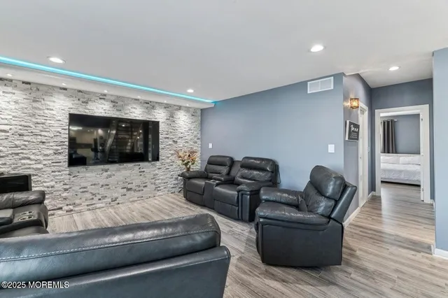 $5,000 | 385 Aldo Drive, Toms River, NJ 08753