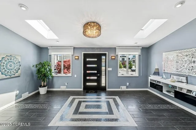 $5,000 | 385 Aldo Drive, Toms River, NJ 08753