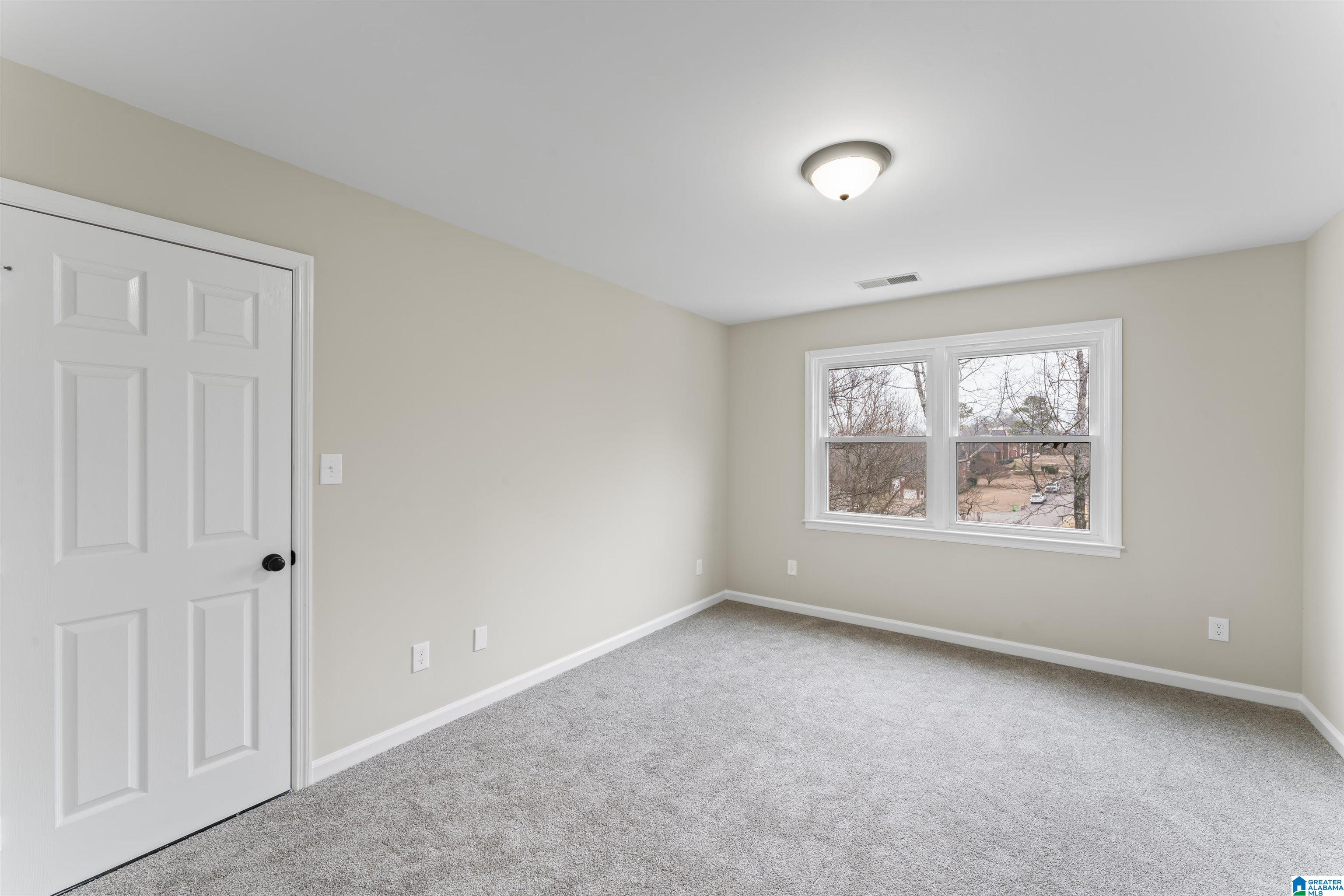 1010 Crest Road Leeds, AL 35094 - Photo 37 of 44 Gallery Image 37
