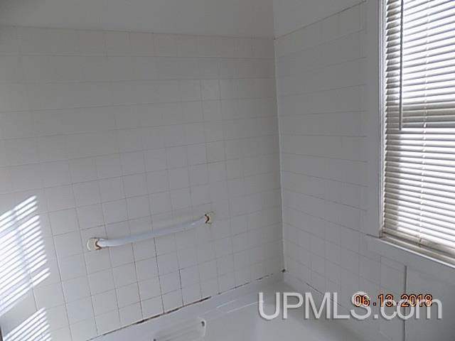 2002 Washington Street Ishpeming, MI 49849 - Photo 14 of 24
