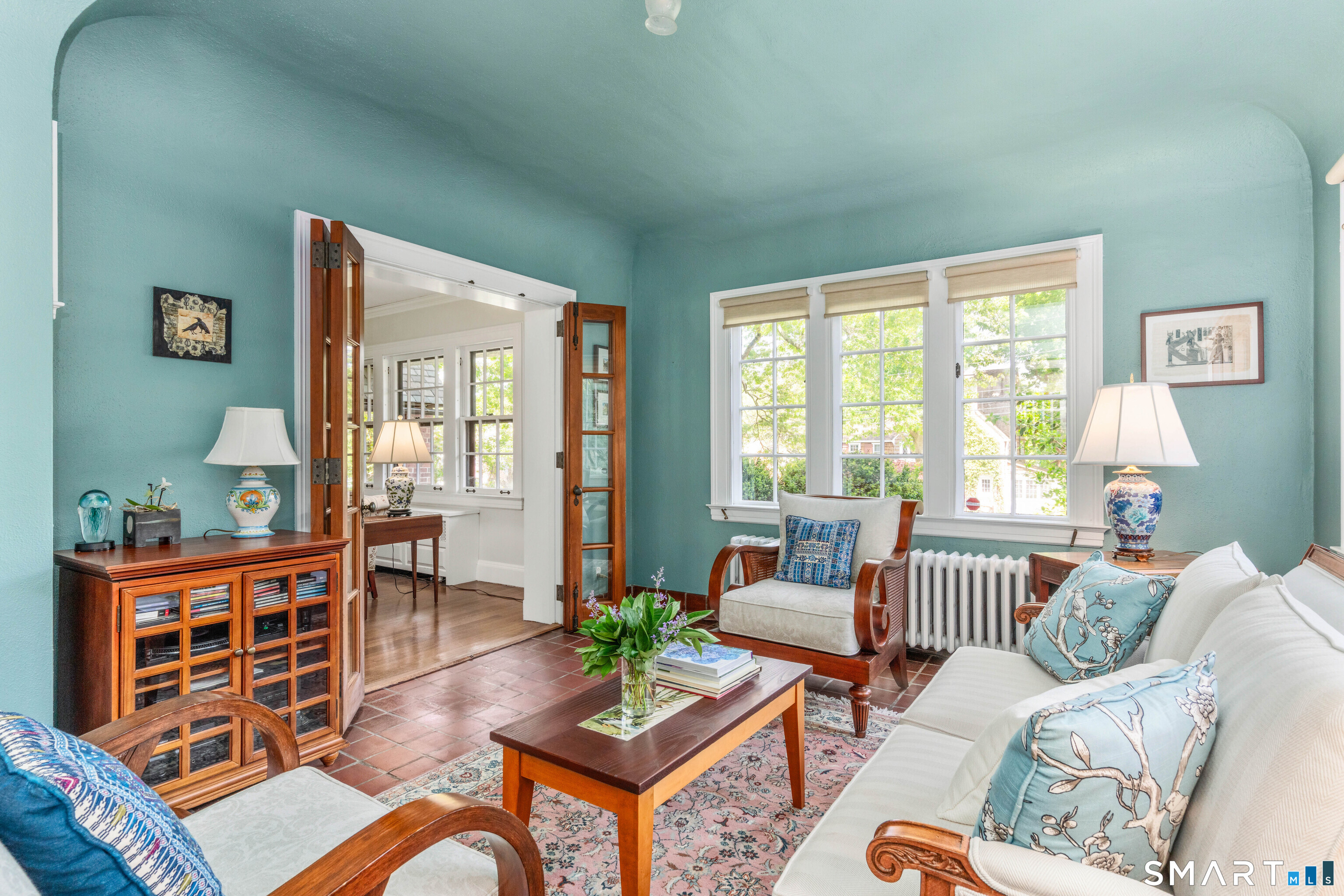 7 Fernwood Road West Hartford, CT 06119 - Photo 10 of 40 a living room with furniture and a window