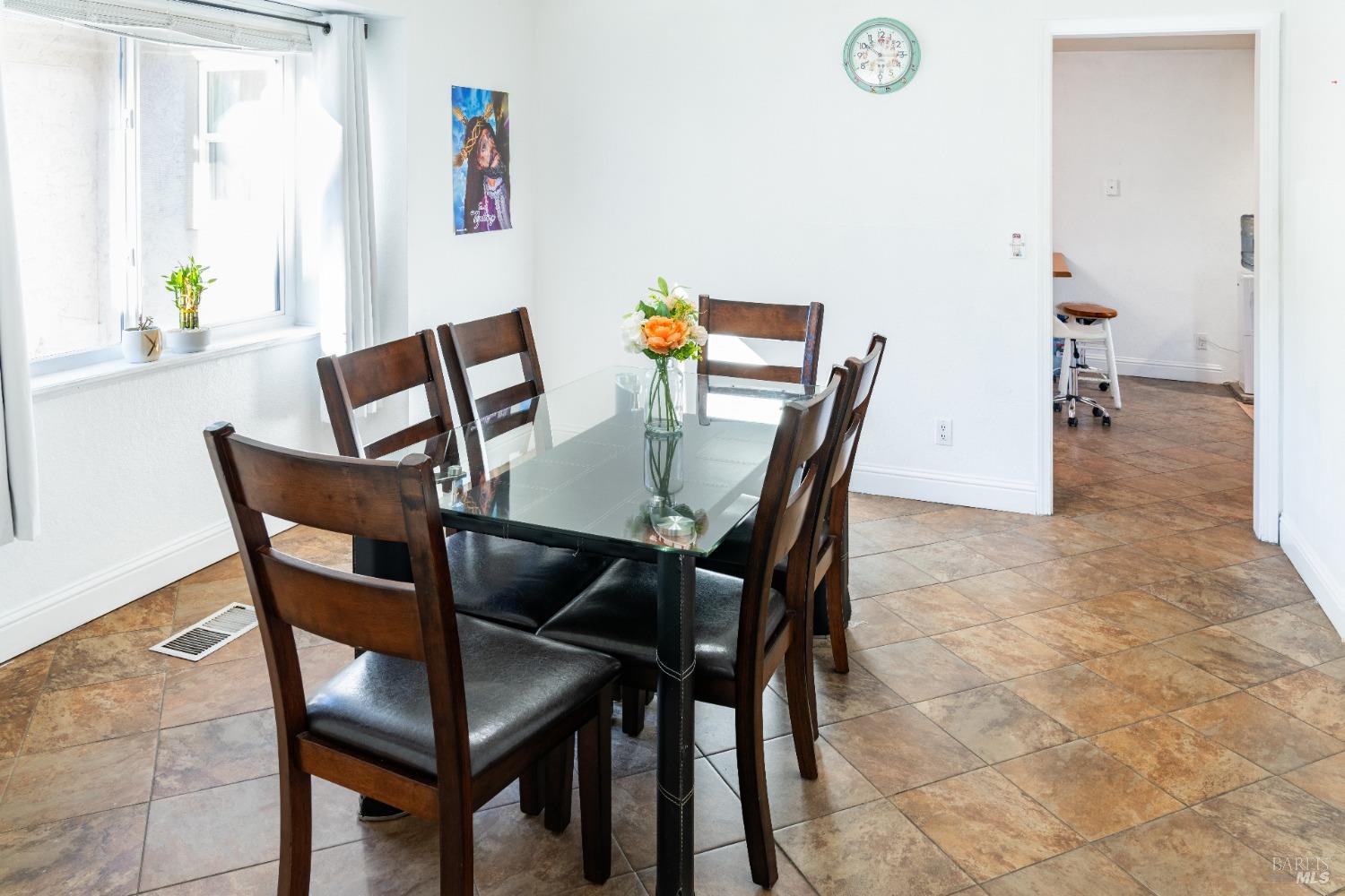 32 Boxelder Court Napa, CA 94558 - Photo 3 of 75 a view of a dining room with furniture