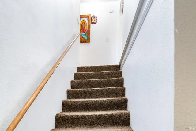 $555,000 | 32 Boxelder Court, Napa, CA 94558