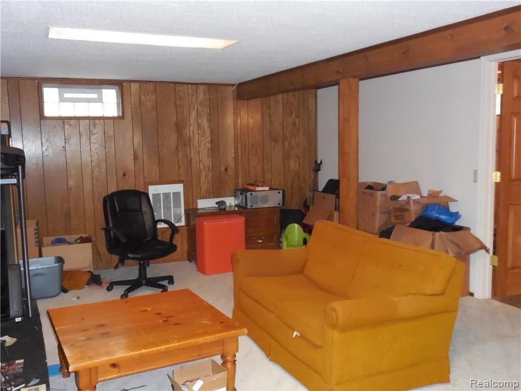 5534 Cuthbert Road White Lake, MI 48386 - Photo 17 of 28 5534 Cuthbert 055.JPG