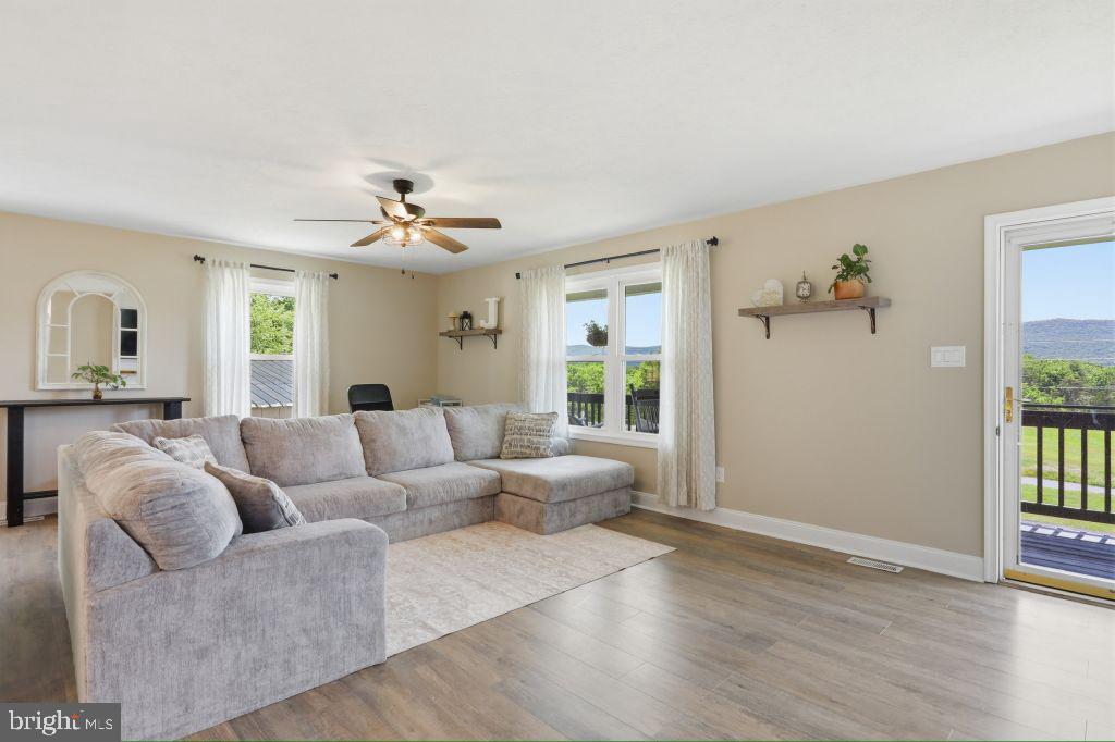 1511 Boliver Road Fort Valley, VA 22652 - Photo 11 of 65