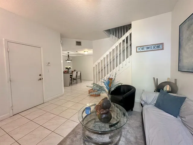 $575,000 | 11964 Southwest 81st Lane, Unit 11964, Miami, FL 33183