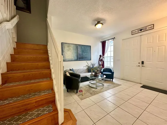 $575,000 | 11964 Southwest 81st Lane, Unit 11964, Miami, FL 33183