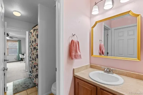 $699,999 | 5415 South Flat Rock Way, Aurora, CO 80016