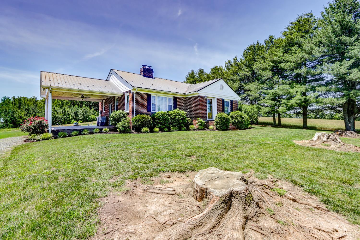 384 Novelty Road Union Hall, VA 24176 - Photo 4 of 49