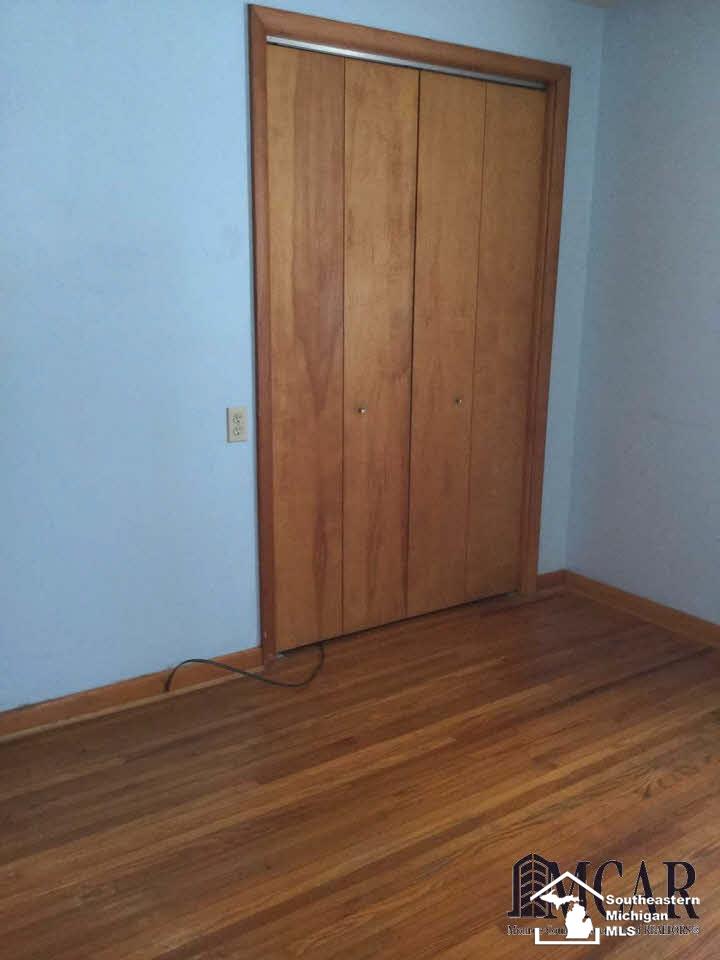 8540 Covert Road Petersburg, MI 49270 - Photo 9 of 31 21397047-8.JPG