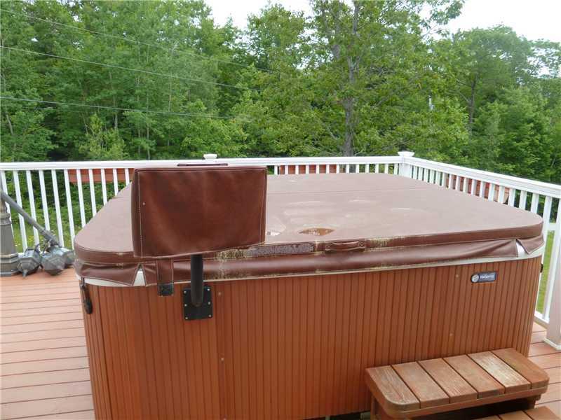242 Gibbs Road Wiscasset, ME 04578 - Photo 11 of 35 Swimming Pool/Hot Tub/Sauna.