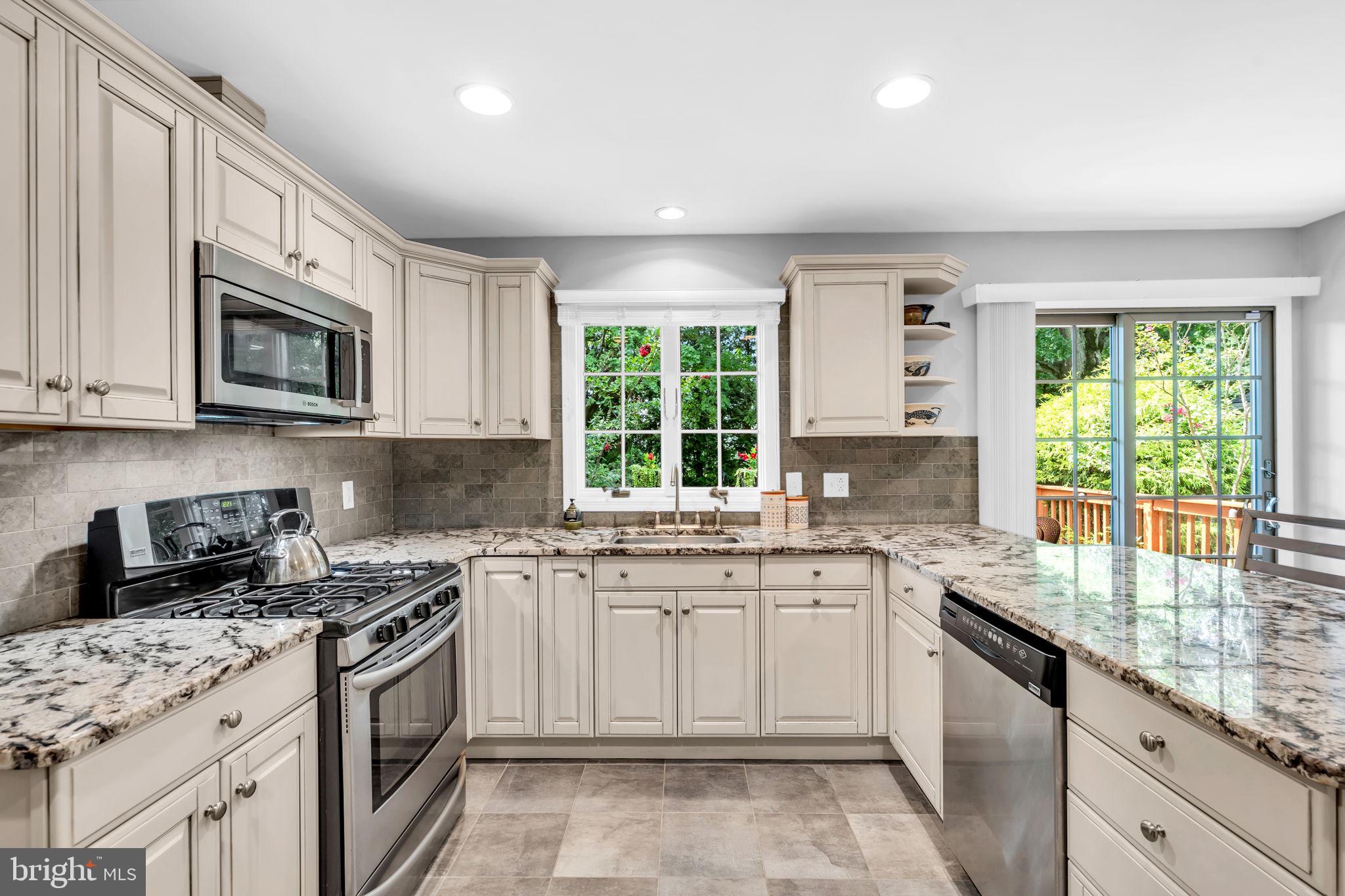 285 Meadowbrook Road Robbinsville, NJ 08691 - Photo 9 of 48 Gallery Image 9