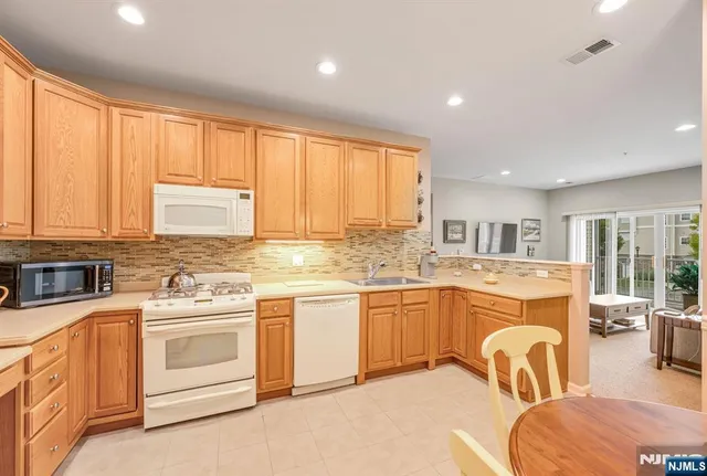 $449,000 | 9116 Warrens Way, Wanaque, NJ 07465