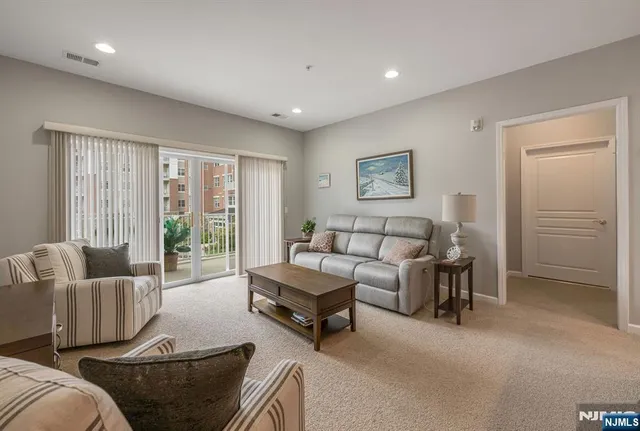 $449,000 | 9116 Warrens Way, Wanaque, NJ 07465