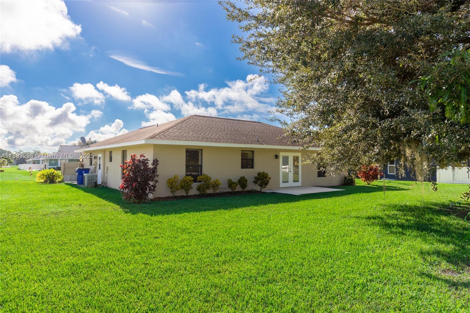 36 Quail Roost Road Lake Placid, FL 33852 - Photo 21 of 48 a view of a house with a big yard