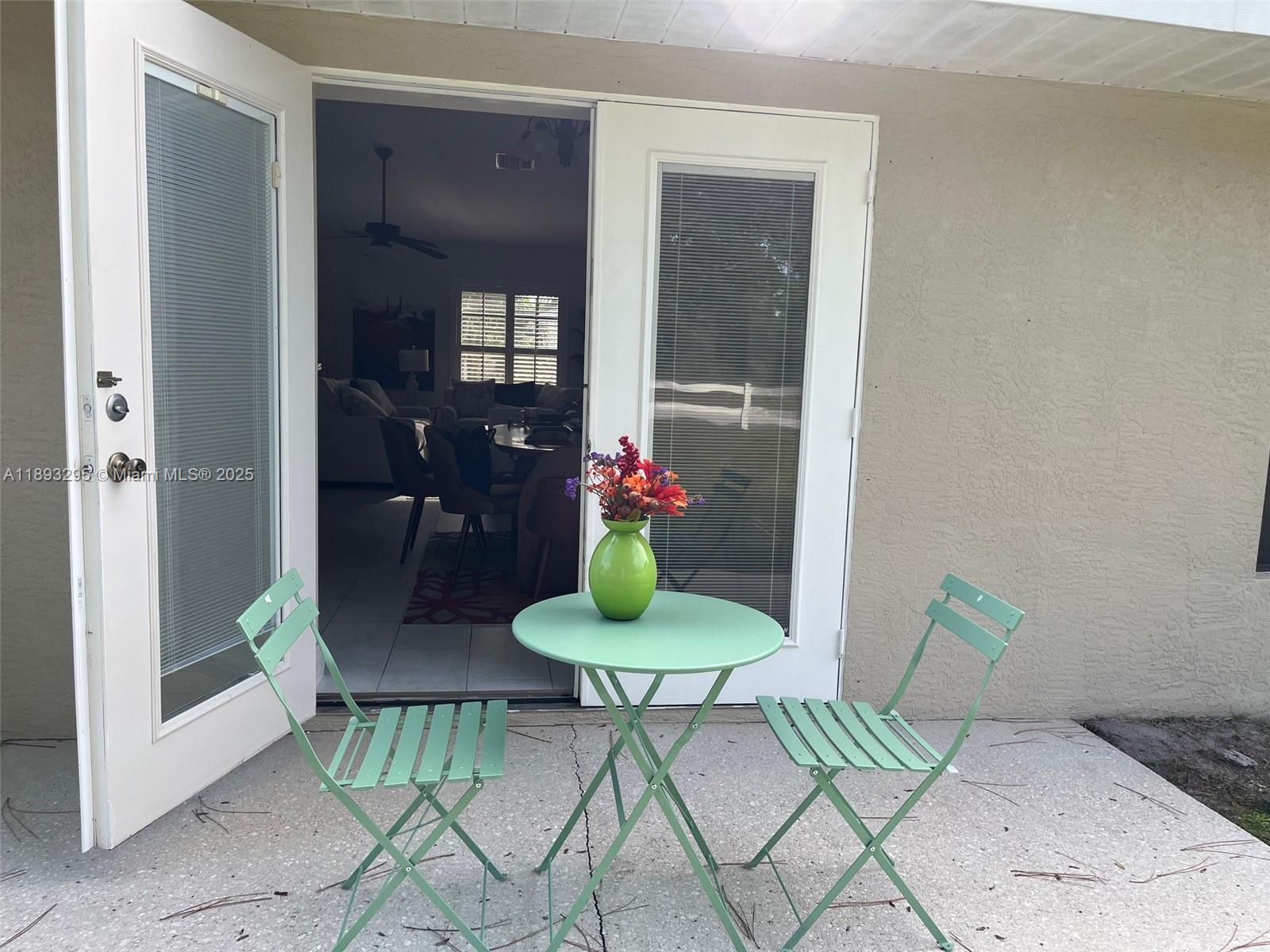 36 Quail Roost Road Lake Placid, FL 33852 - Photo 22 of 48 a view of a dining room with furniture