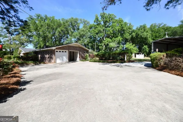 $450,000 | 39 Adams Street, Jesup, GA 31545