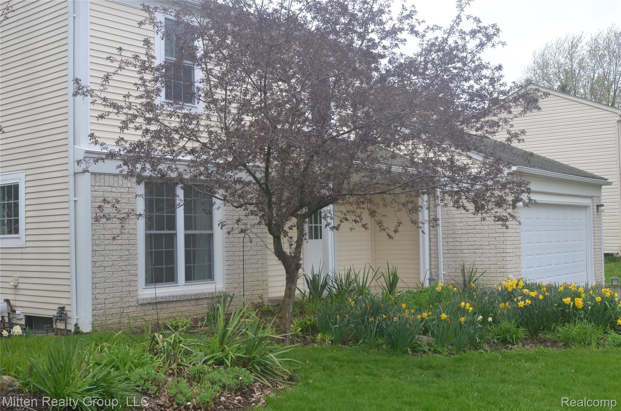 932 Hadley Road Rochester, MI 48307 - Photo 23 of 25 23.JPG
