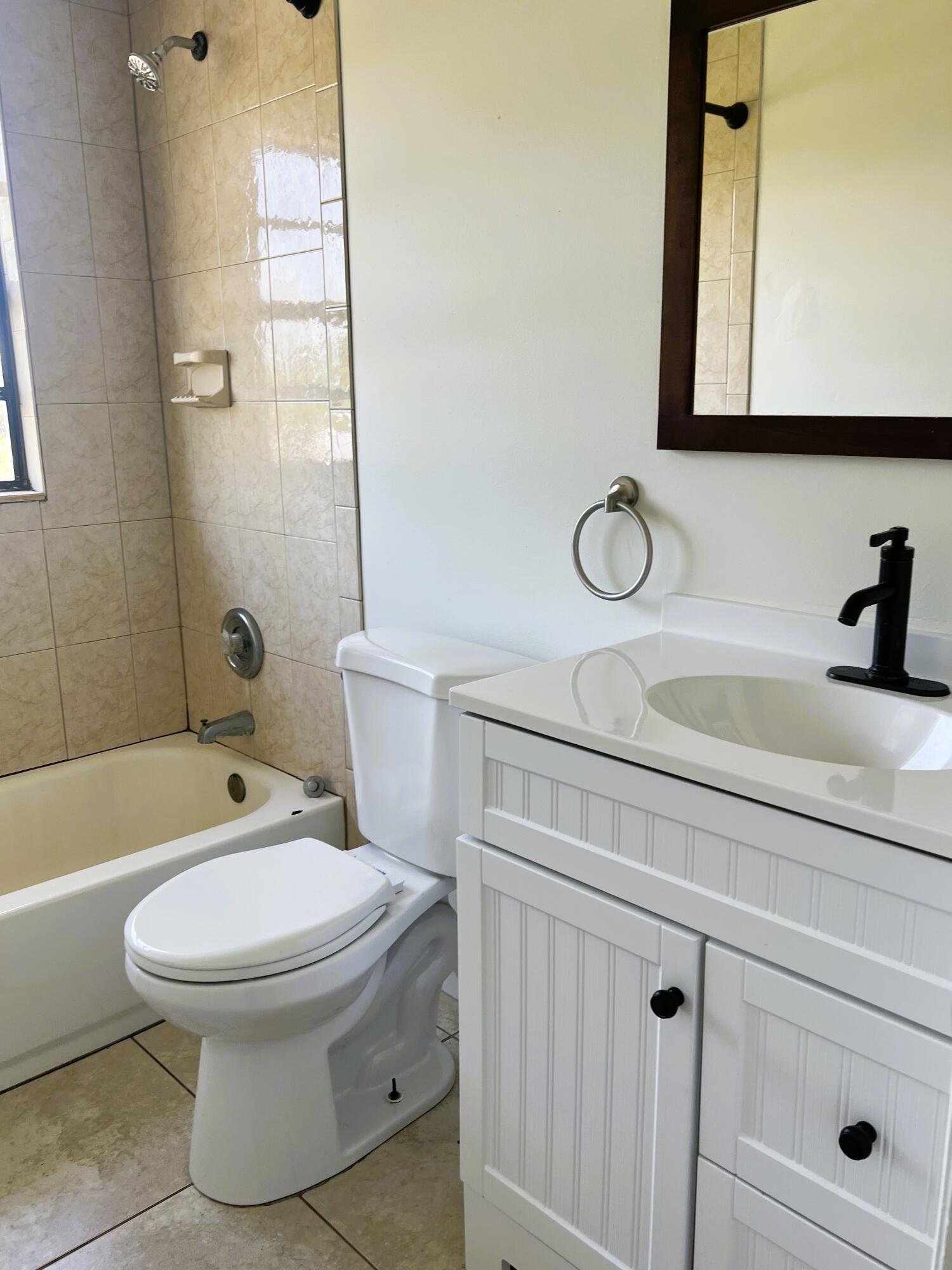 8170 Okeechobee Road Fort Pierce, FL 34945 - Photo 8 of 12 Bathroom