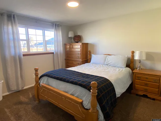 $299,900 | 1009 Continental Street, Rock Springs, WY 82901