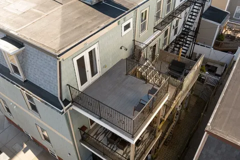 $630,000 | 117 M Street, Unit 3, Boston, MA 02127