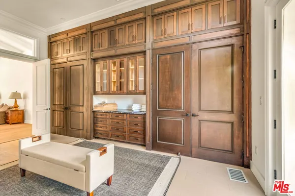 $25,000 | 9669 Oak Pass Road, Beverly Hills, CA 90210