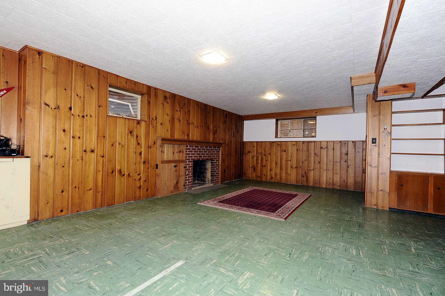 5719 Ogden Road Bethesda, MD 20816 - Photo 21 of 22 a view of a livingroom with furniture