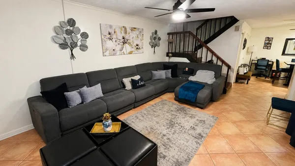 $2,750 | 245 Woodland Road, Palm Springs, FL 33461