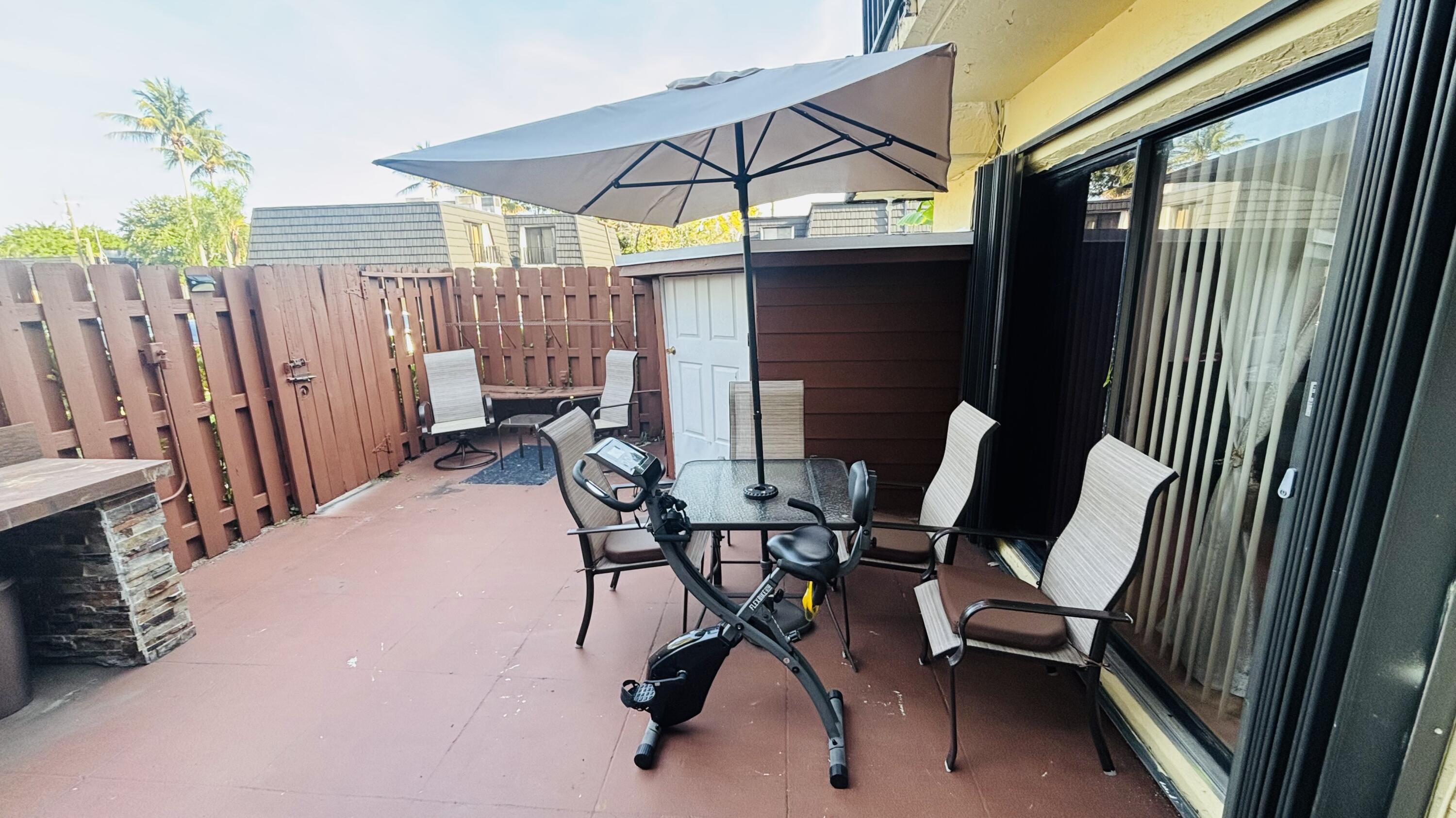 245 Woodland Road Palm Springs, FL 33461 - Photo 11 of 12 Patio