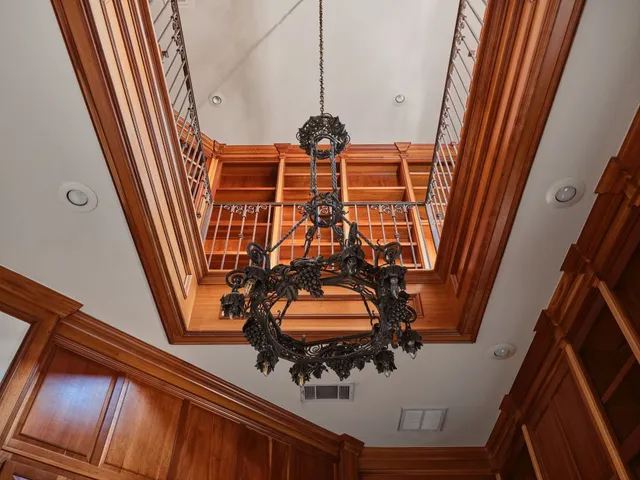 $5,950,000 | 4511 Island Cove, Austin, TX 78731