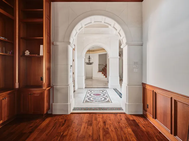 $5,650,000 | 4511 Island Cove, Austin, TX 78731