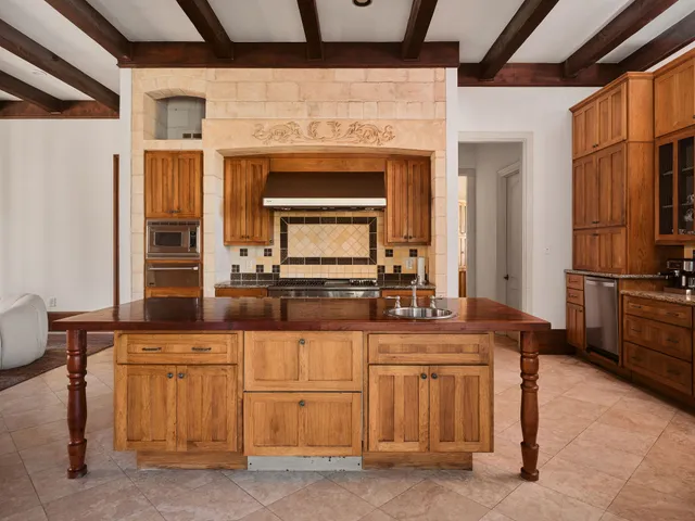 $5,650,000 | 4511 Island Cove, Austin, TX 78731