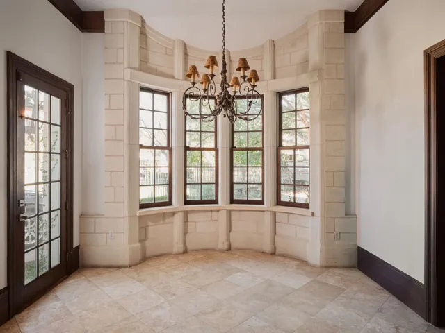 $5,950,000 | 4511 Island Cove, Austin, TX 78731