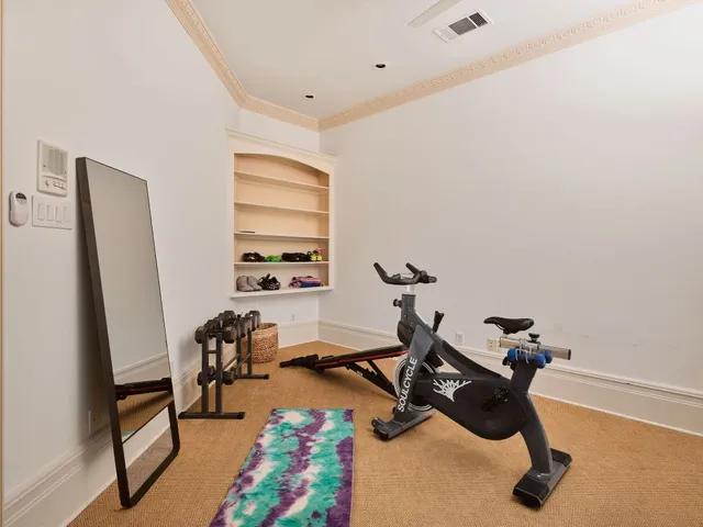 $5,950,000 | 4511 Island Cove, Austin, TX 78731