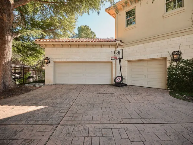 $5,950,000 | 4511 Island Cove, Austin, TX 78731