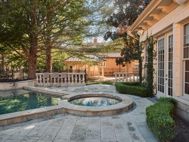 $5,650,000 | 4511 Island Cove, Austin, TX 78731