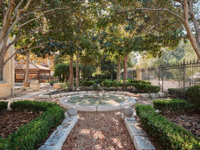 $5,650,000 | 4511 Island Cove, Austin, TX 78731