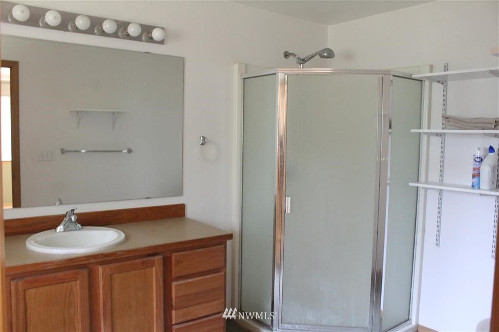 331 Larson Road Silver Creek, WA 98585 - Photo 15 of 19 Gallery Image 15