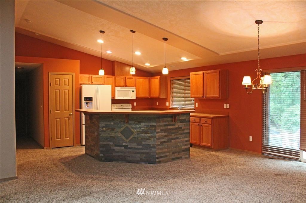 331 Larson Road Silver Creek, WA 98585 - Photo 7 of 19 Gallery Image 7