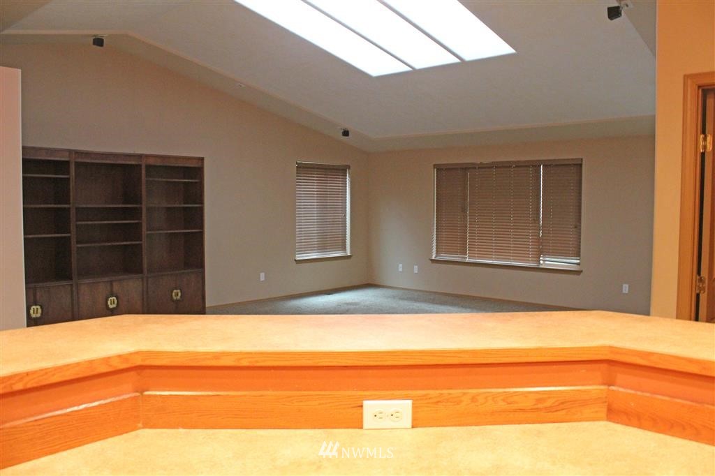 331 Larson Road Silver Creek, WA 98585 - Photo 8 of 19 Gallery Image 8